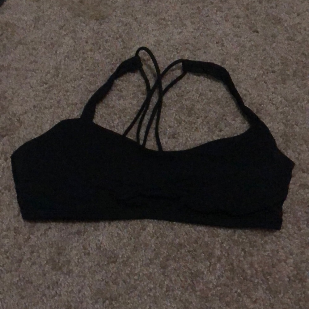 Lululemon sports bra